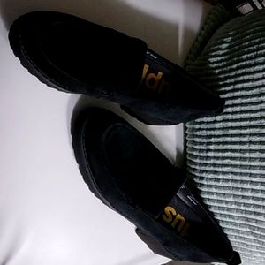 HUSH Puppies, Black, 7.5 USA Shoe Size